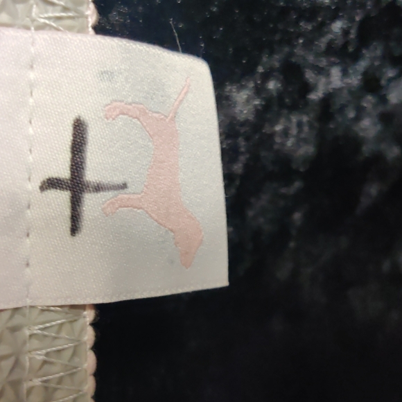 PINK warm and cozy bath mat - Picture 3 of 4